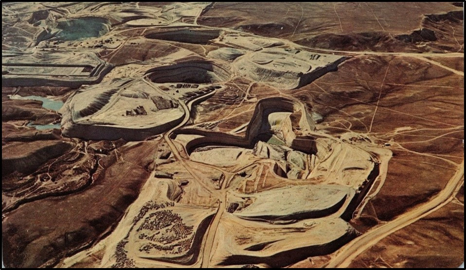 Picture of Gas Hills open pit uranium mine, Wyoming
