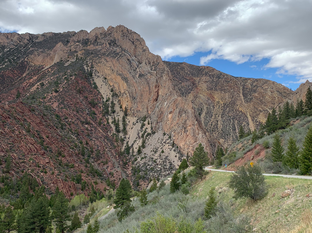Picture of Palisades mountain front fold and thrust fault in Sheep Creek Canyon Geological Area, Utah