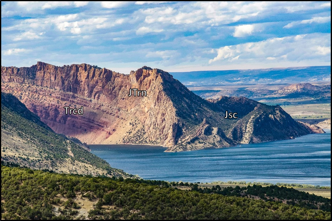 Picture of western wall at mouth of Flaming Gorge